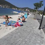 Mate * Vinišće