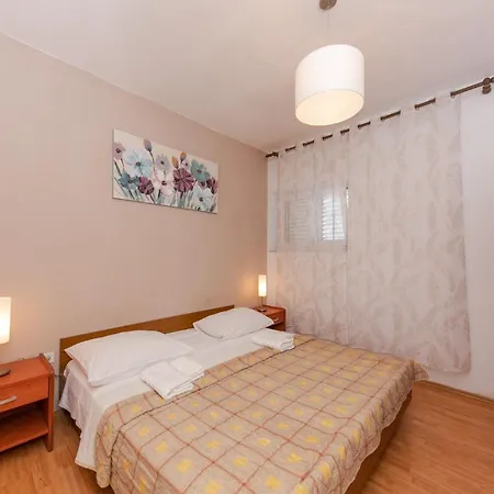 Mate Apartment