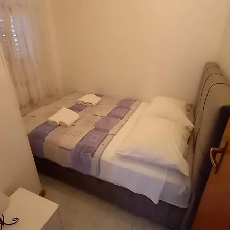 Mate Apartment Vinisce