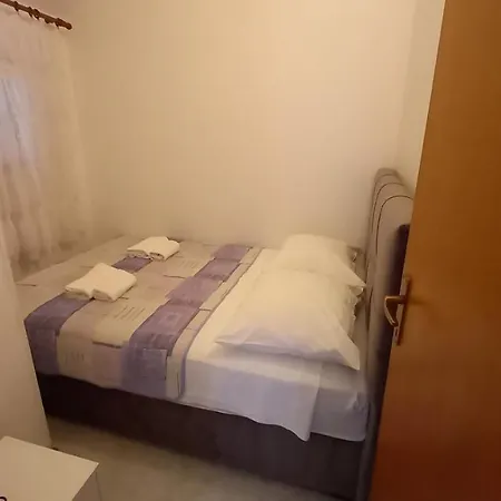 Mate Apartment Vinisce