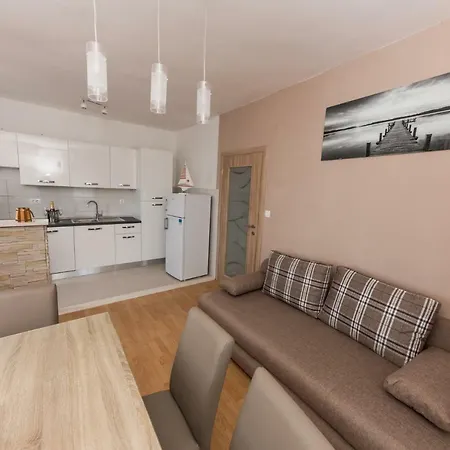 Apartment Mate Vinisce