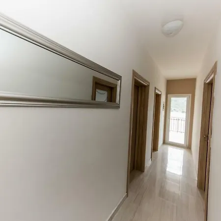 Mate Apartment