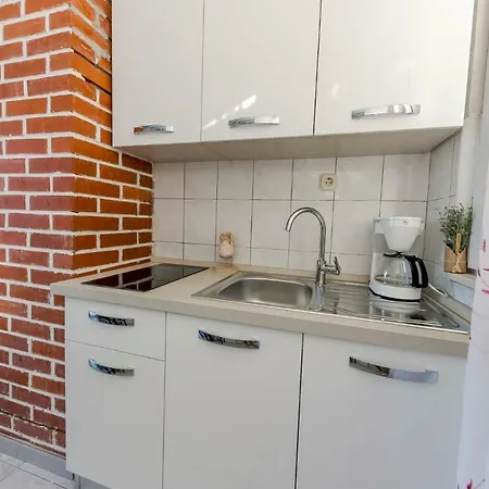 Mate Apartment Vinisce