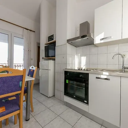 Apartment Mate Vinisce