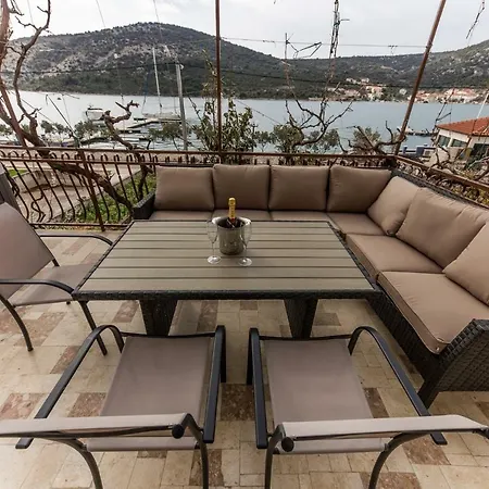 Apartamento Mate Vinišće