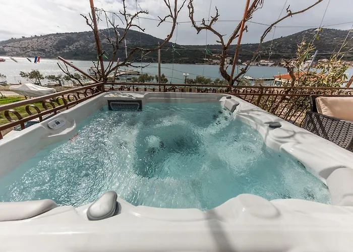 Mate Apartamento Vinišće