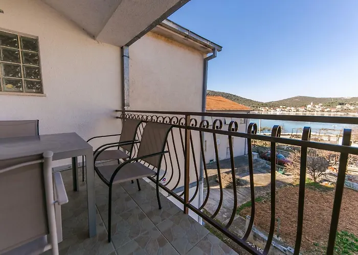 Mate Apartamento Vinišće